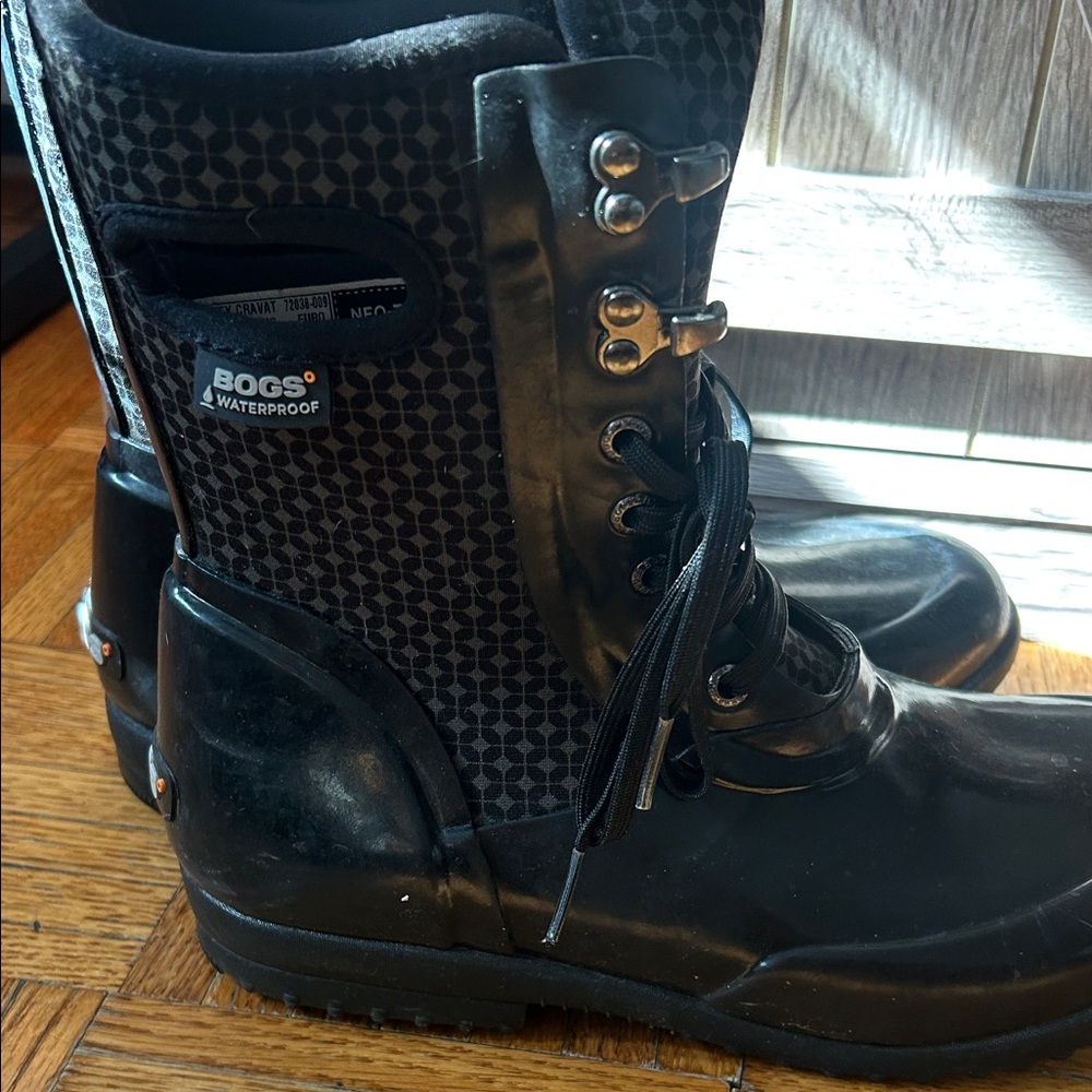 BOGS Women’s Black Patterned Waterproof boots
